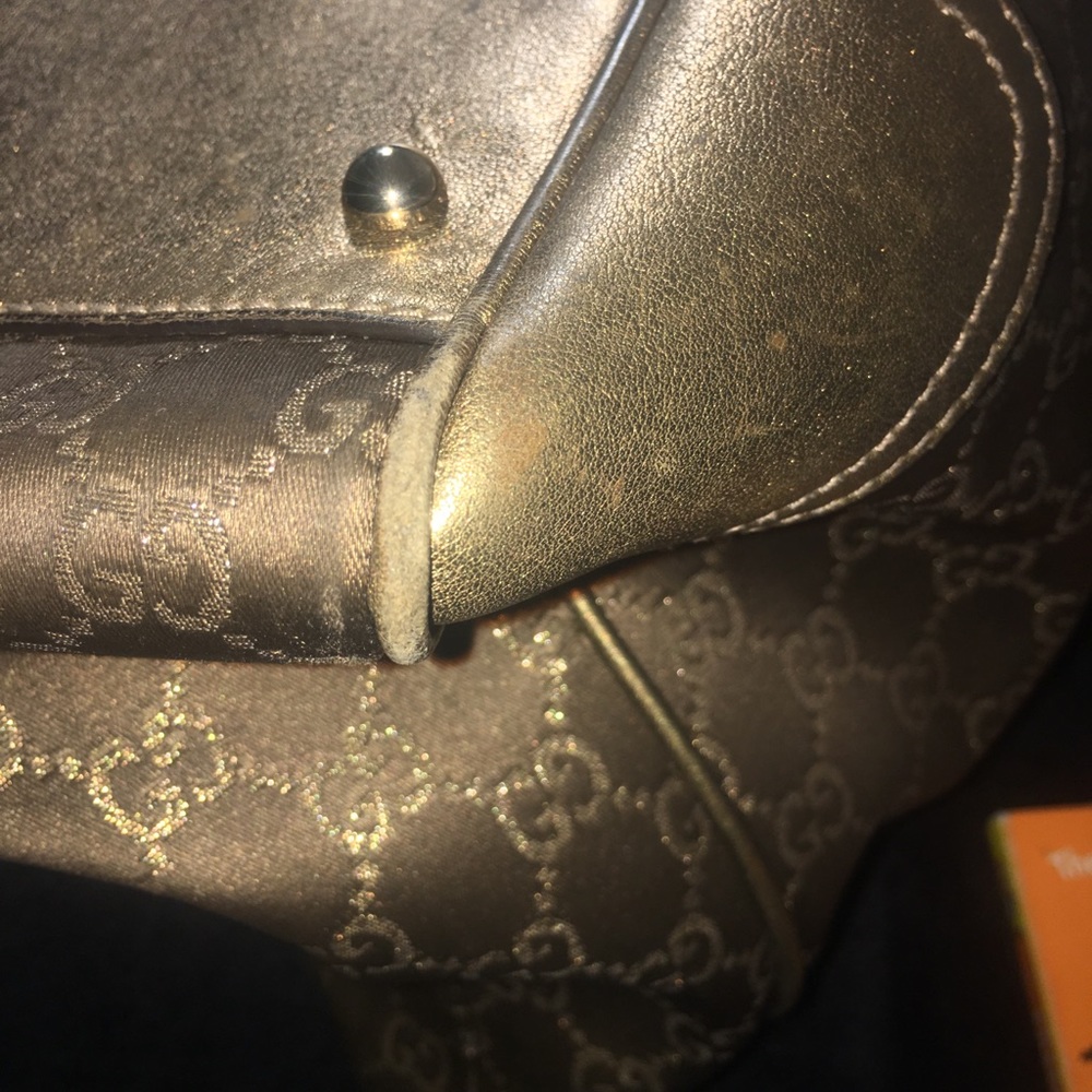 Metallic Gold Gucci Purse - Picture 5 of 8